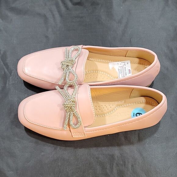 BRAND NEW WILD DIVA LOUNGS NELLIE RHINESTONE BOW SHOE - Picture 13 of 15